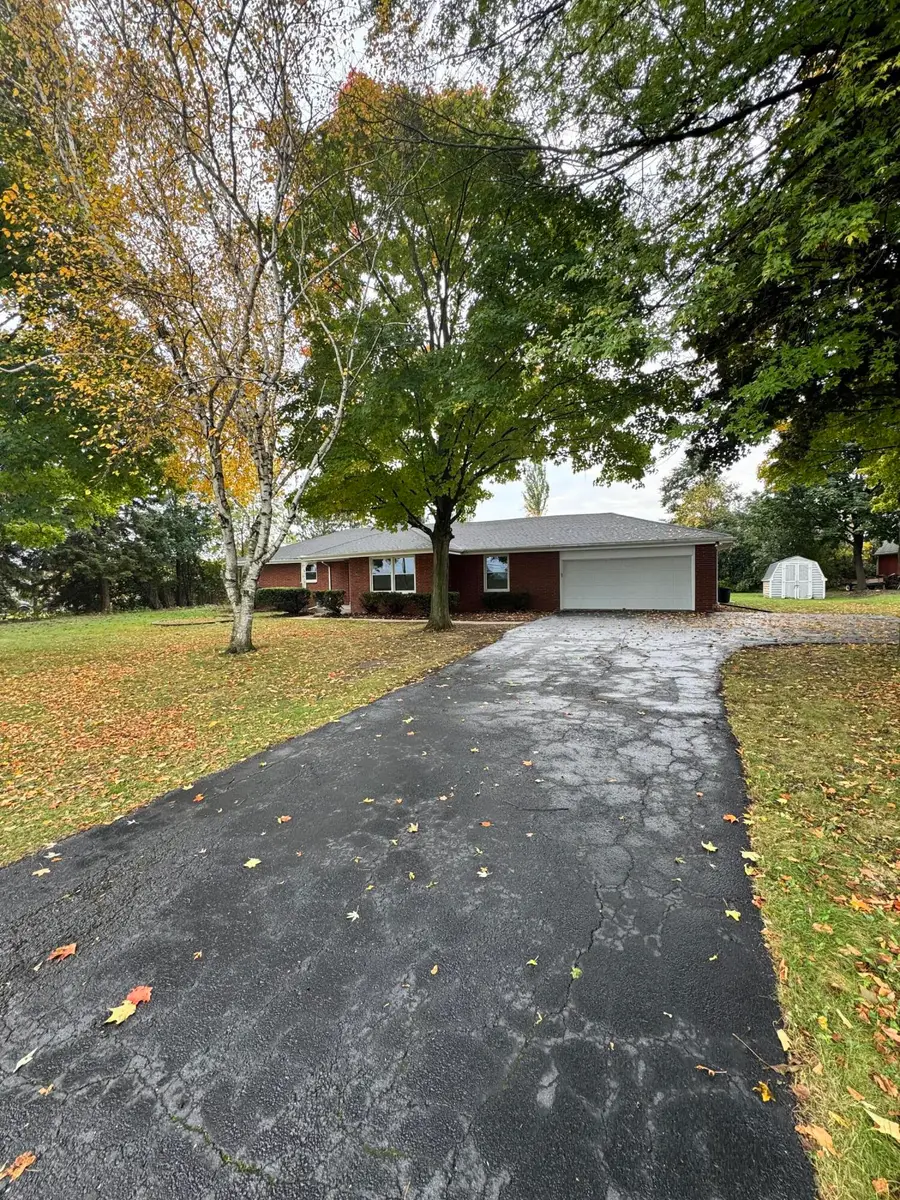 1025 W Puetz Rd, Oak Creek, WI 53154 - Image #2