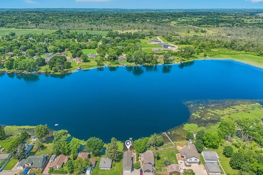 3362 S Shore Dr, Richfield, WI 53033 - Image #2