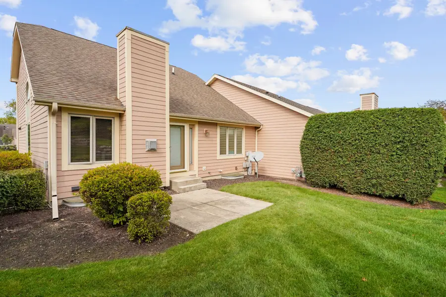 9143 Prairie Village Dr, Pleasant Prairie, WI 53142 - Image #3