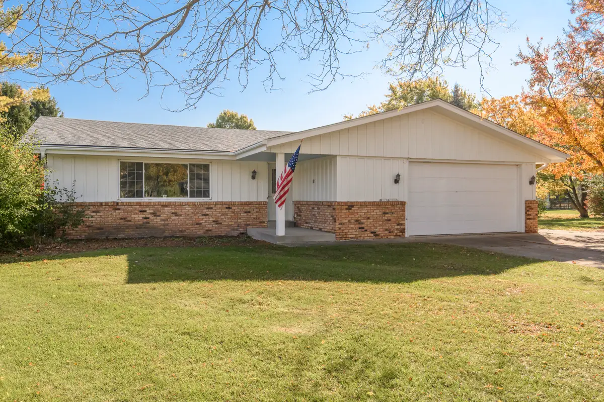 W163N10968 Briarcliff Ct, Germantown, WI 53022 - #1