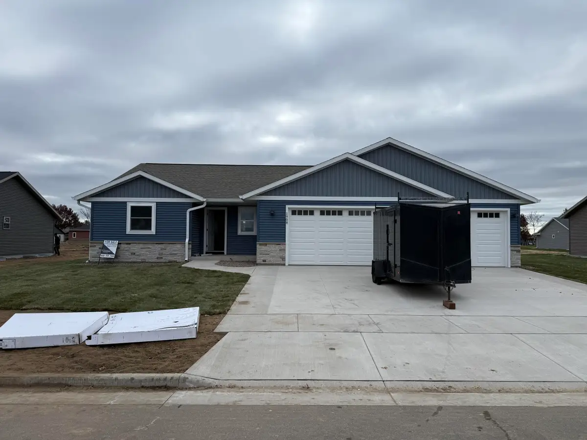 1908 Arches Dr, Holmen, WI 54636 - Image #1