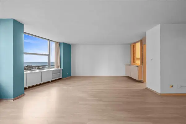 1610 N Prospect Ave, Milwaukee, WI 53202