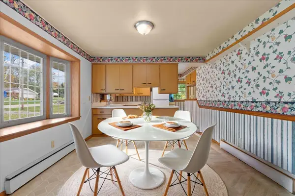 W7085 Hillside Dr, Scott, WI 53001