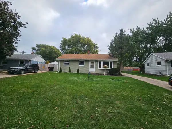 3137 Elderberry Rd, Caledonia, WI 53402