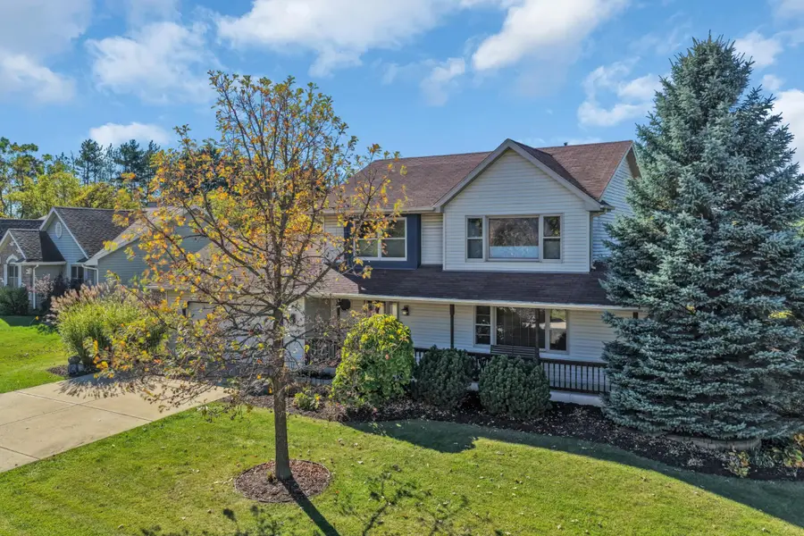 2520 Amber Ln, Mount Pleasant, WI 53406 - Image #2