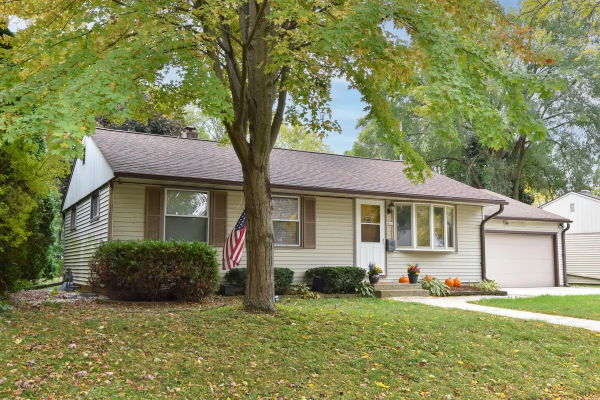 6611 W Burdick Ave, Milwaukee, WI 53219 - Image #1