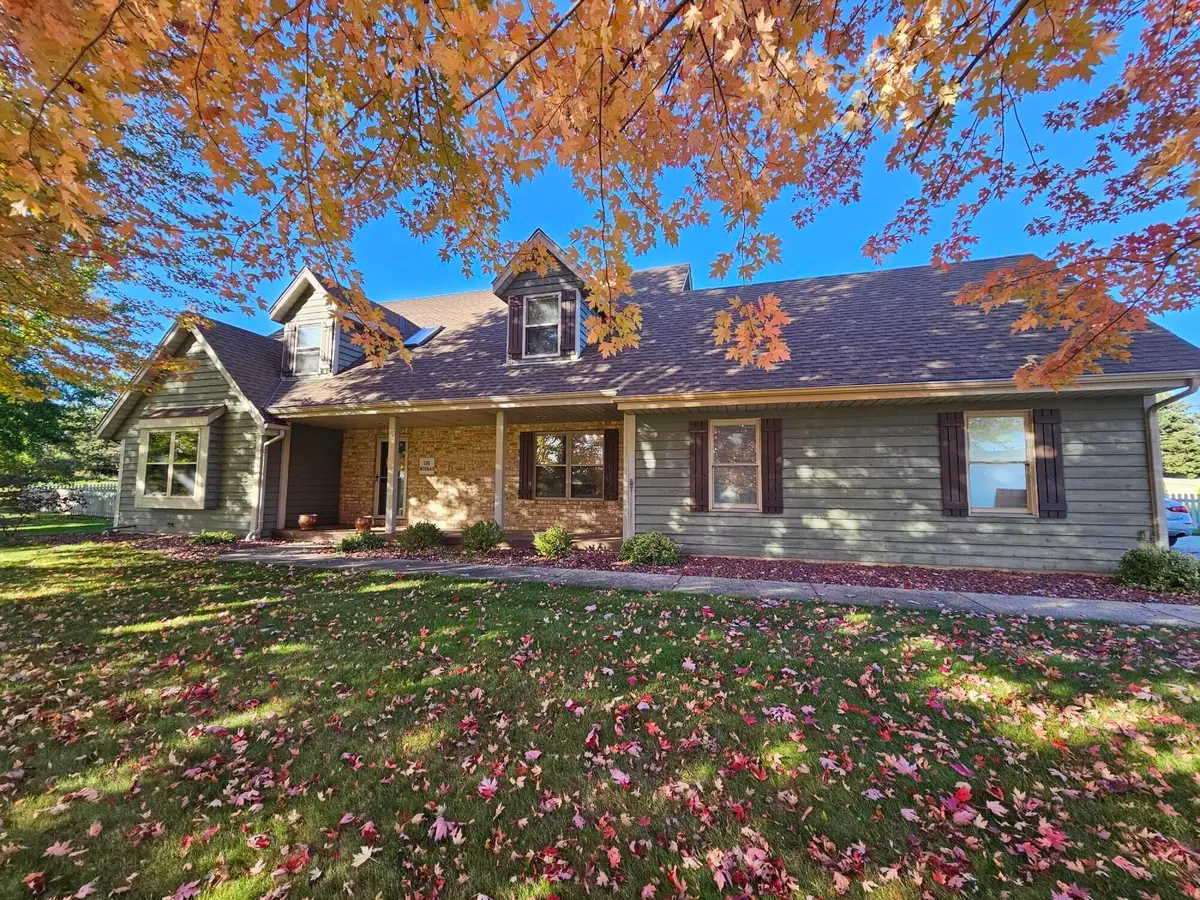 S86W26640 Rustic View Ln, Vernon, WI 53149 - #1