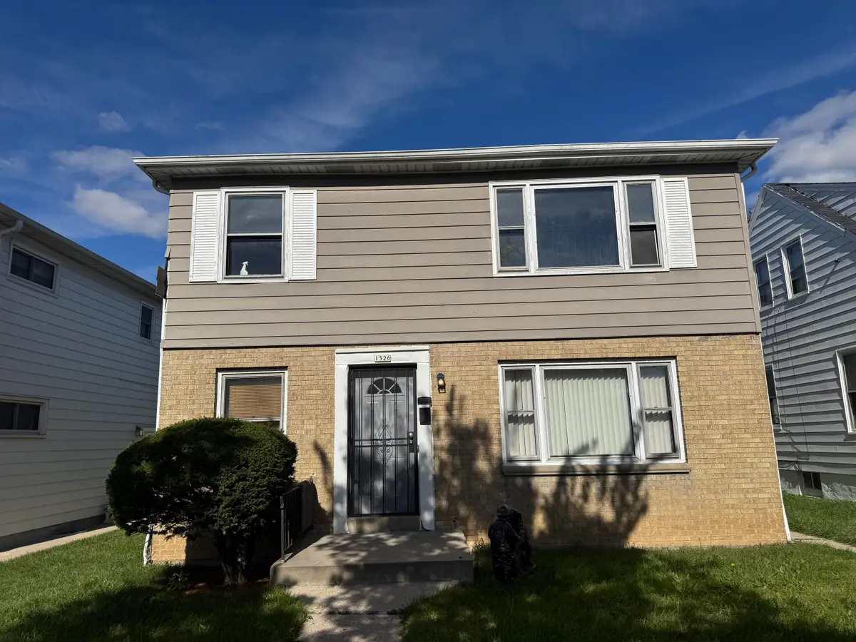 1526 W Congress St, Milwaukee, WI 53209 - Image #1