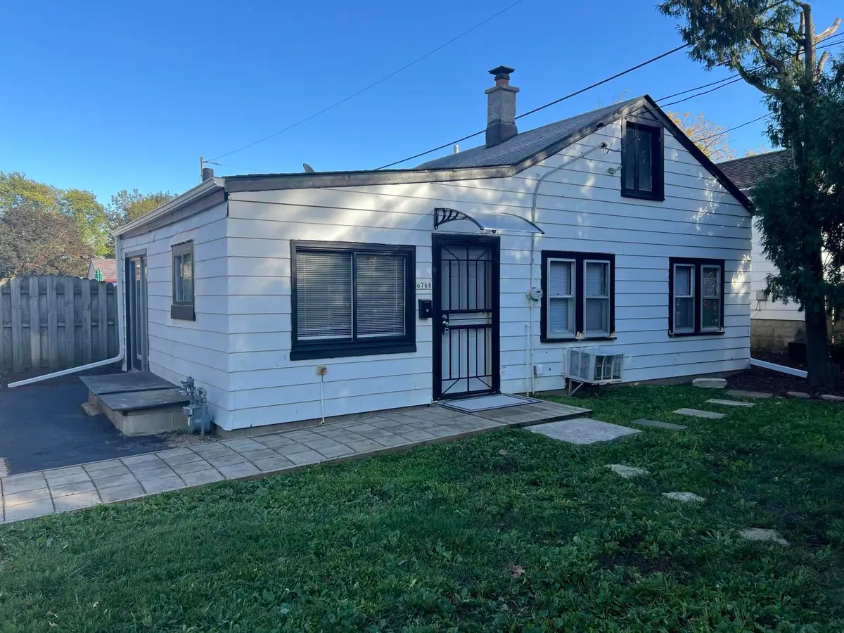 6768 N 52nd St, Milwaukee, WI 53223 - Image #1