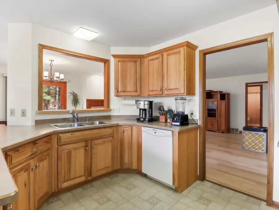 W11065 Menominee Rd, Lewiston, WI 53901 - Image #3