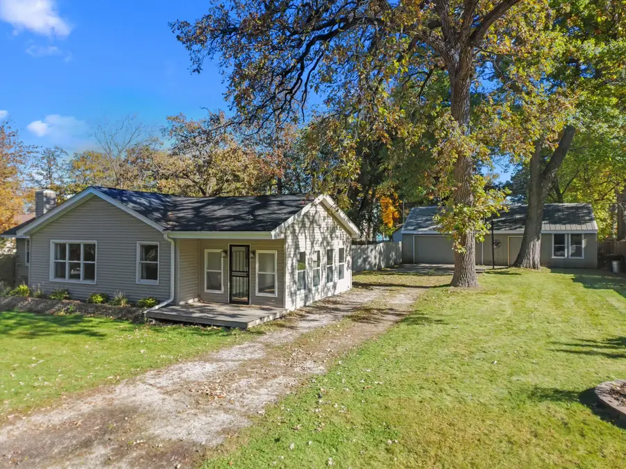 2321 Marshall Sq, Eagle Lake, WI 53139 - Image #2
