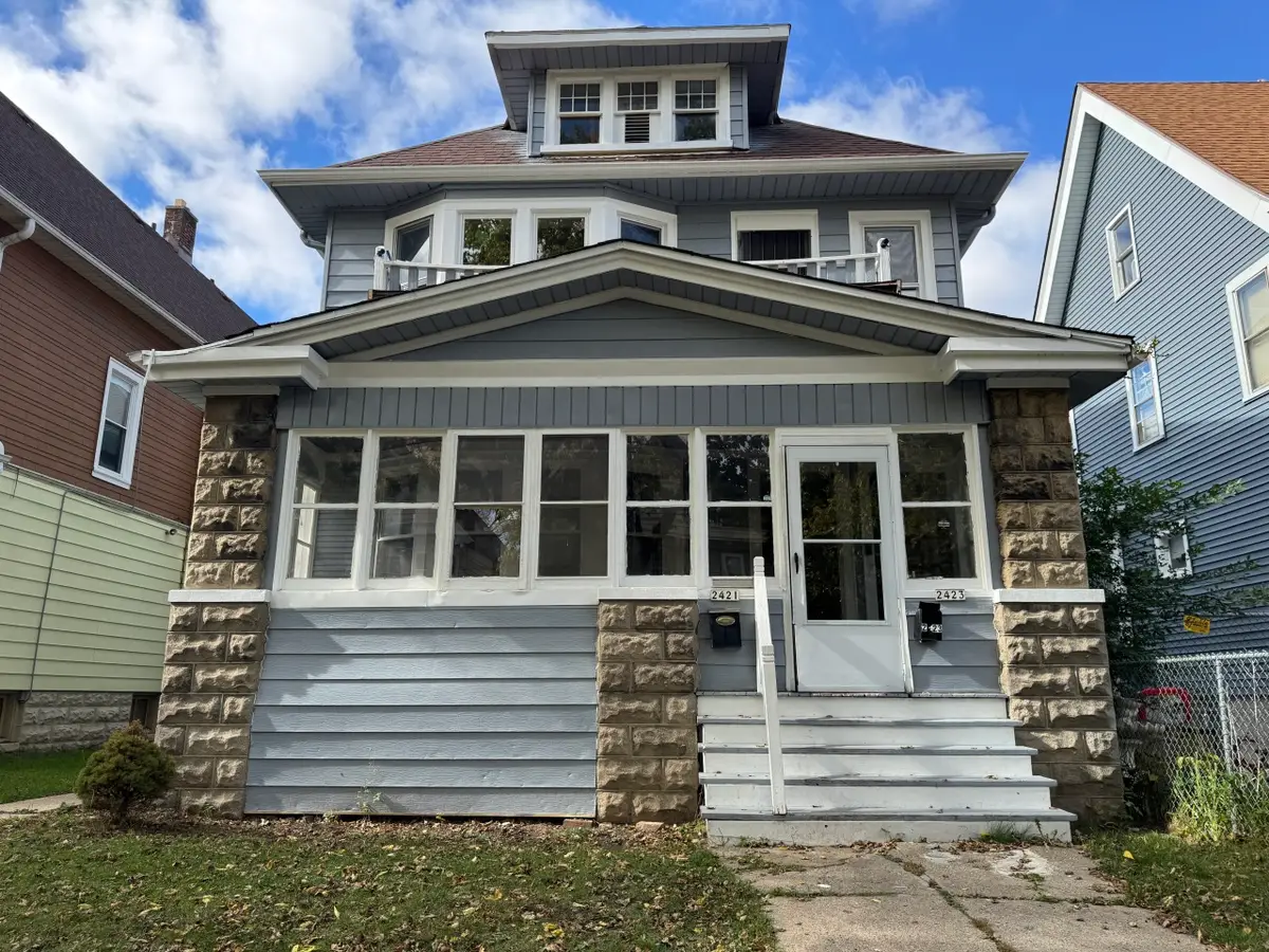 2421 N 40th St, Milwaukee, WI 53210 - Image #1