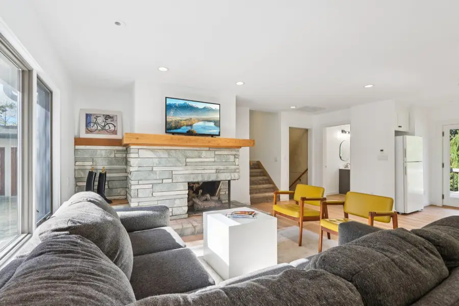 1685 W Mayfield Rd, Richfield, WI 53076 - Image #2