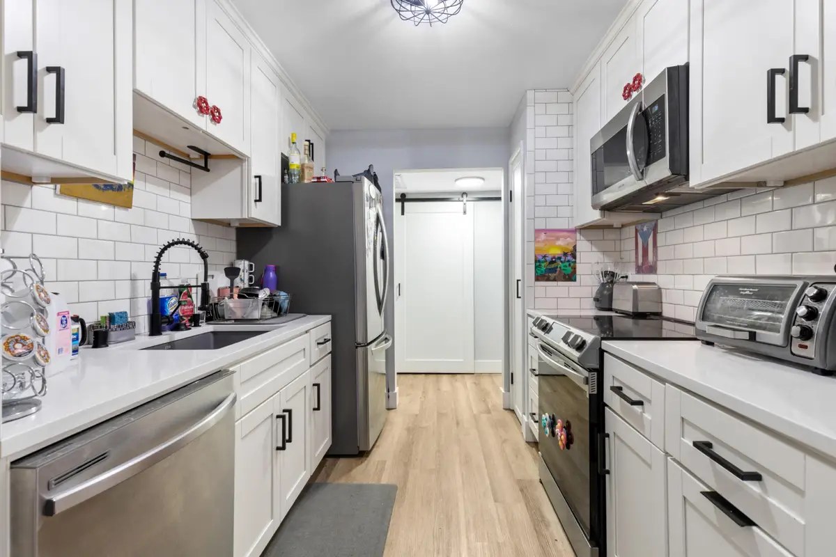 5253 N Lovers Lane Rd, Milwaukee, WI 53225 - Image #1