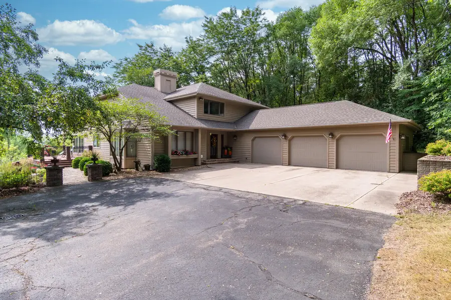 N2015 Stonecrest Rd, Shelby, WI 54601 - Image #2