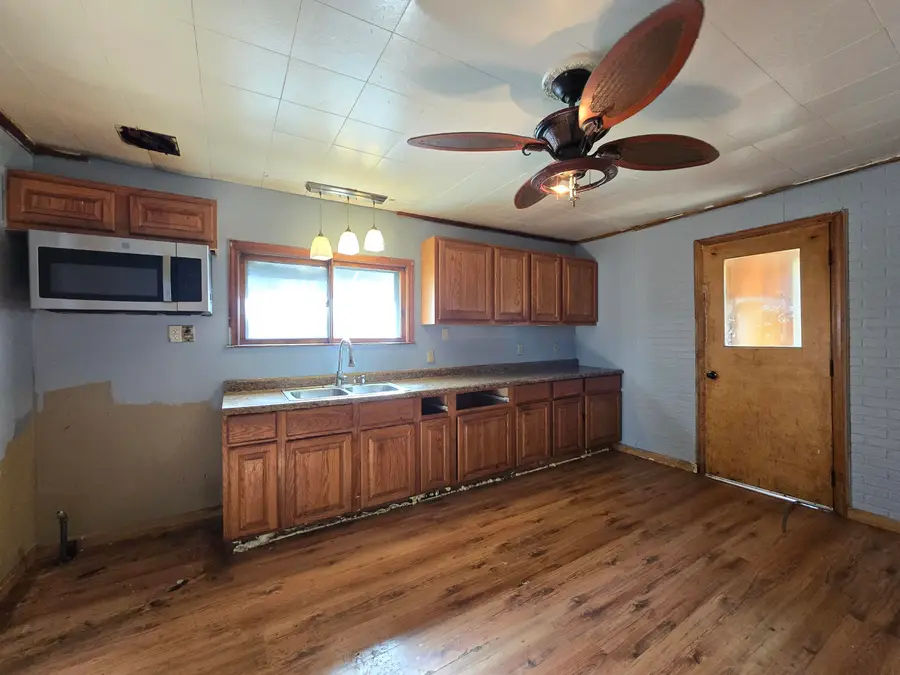 1929 N 18th St, Milwaukee, WI 53205 - Image #2