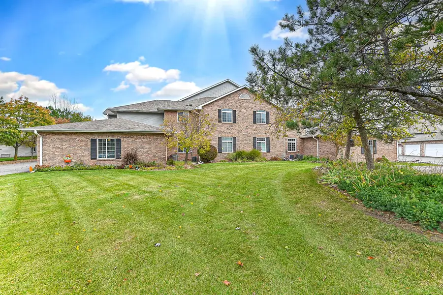 509 Westfield Way, Pewaukee, WI 53072 - Image #2