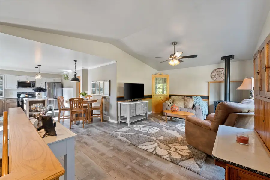 1016 Audubon Rd, Howards Grove, WI 53083 - Image #3