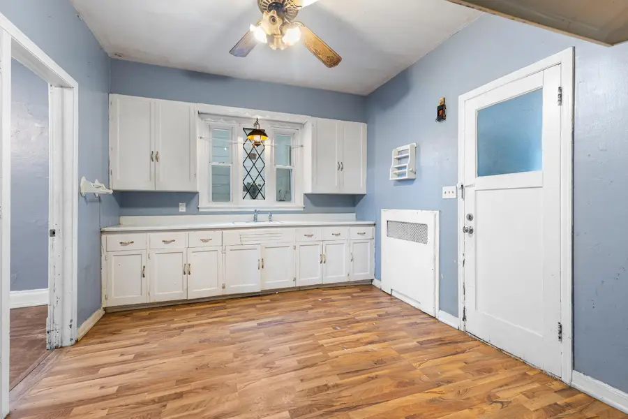 1835 W Becher St, Milwaukee, WI 53215 - Image #3