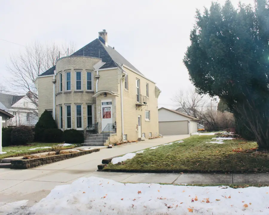317 Euclid Ave, Sheboygan, WI 53083 - Image #2