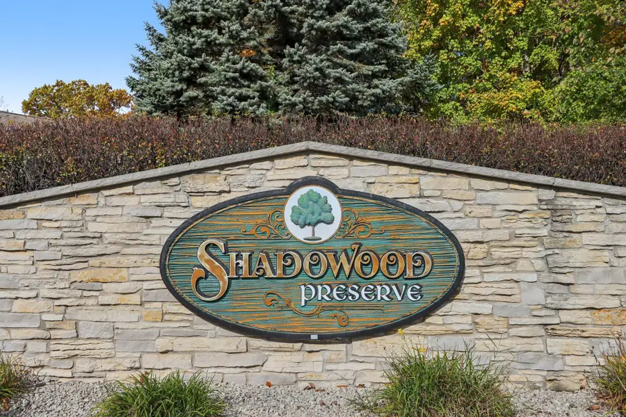 1275 Shadowood Cir, West Bend, WI 53095 - Image #2