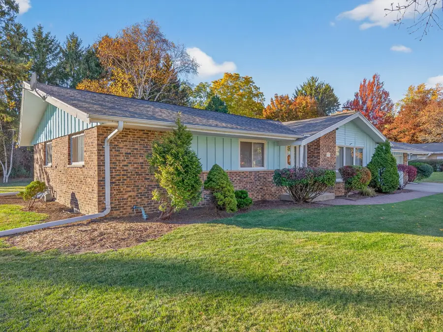 9497 N Maura Ln, Brown Deer, WI 53223 - Image #2