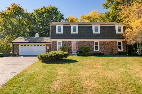 10 Cherrywood Ct, Wind Point, WI 53402