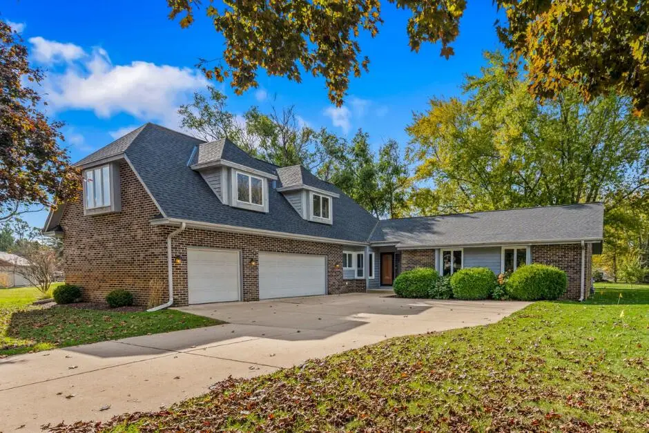 W142S7571 Freedom Ave, Muskego, WI 53150 - Image #1