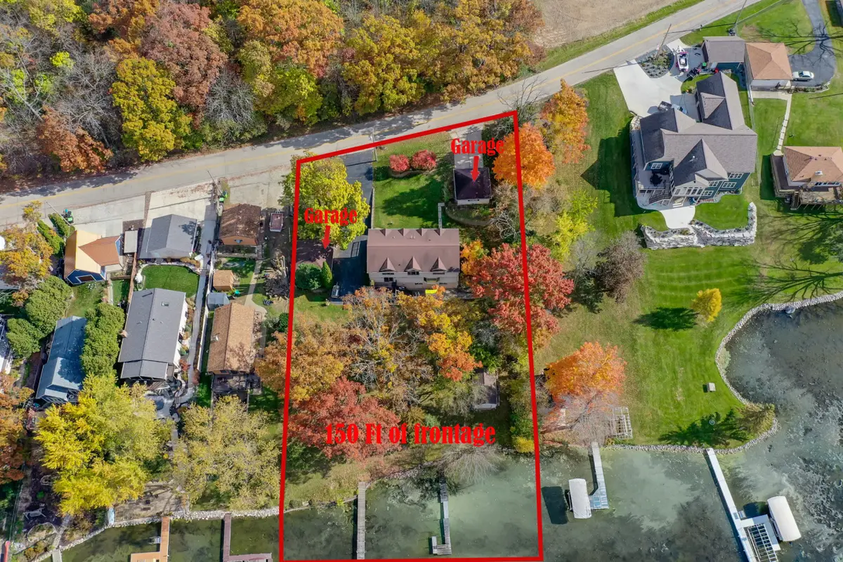 5812 N River Bay Rd, Waterford, WI 53185 - Image #1