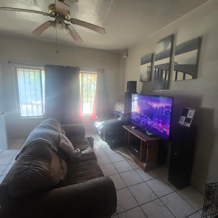 1206 W Scott St, Milwaukee, WI 53204 - Image #3