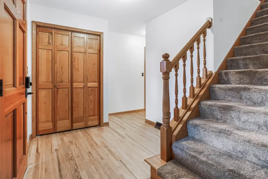 1617 Arapaho Ave, Grafton, WI 53024 - Image #2