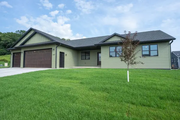 347 Southern Dr, Holmen, WI 54636