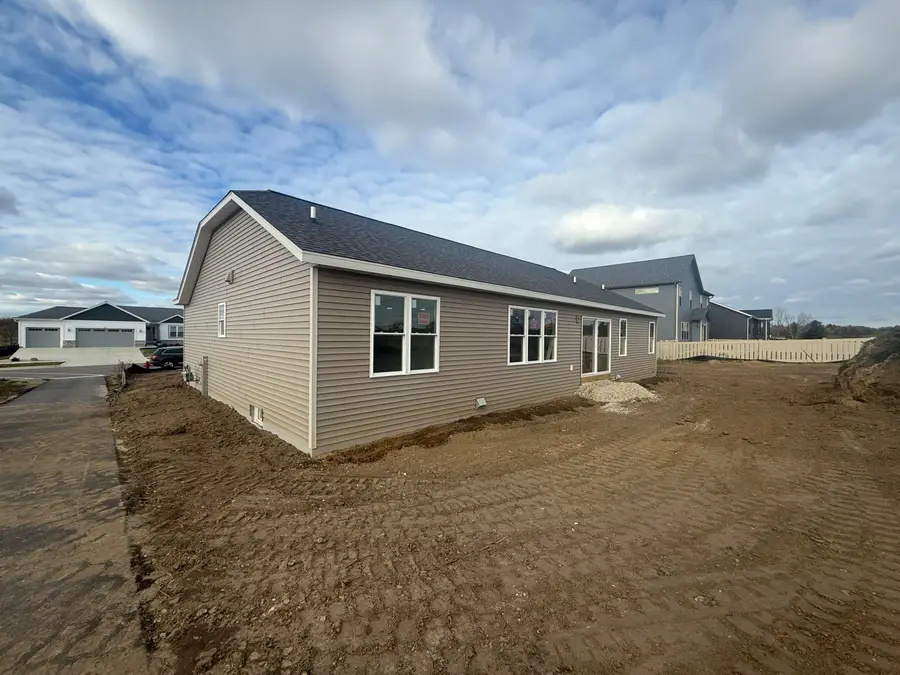 782 Golf Dr, Jefferson, WI 53549 - Image #3