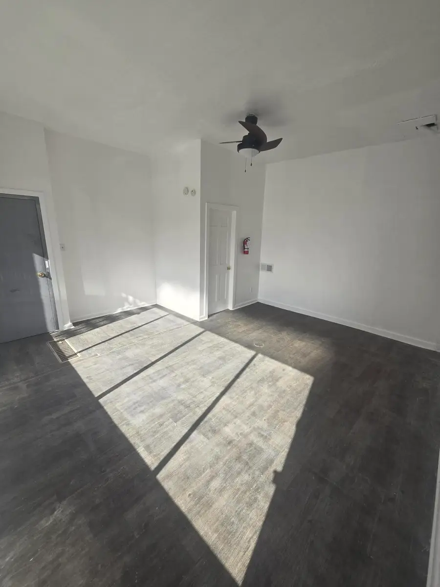 1824 W State St, Milwaukee, WI 53233 - Image #3