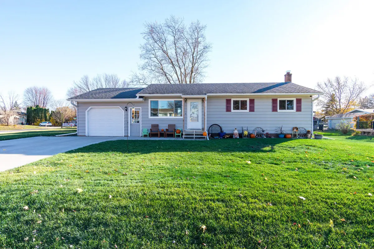 901 Goodman Ct N, Sparta, WI 54656 - Image #1