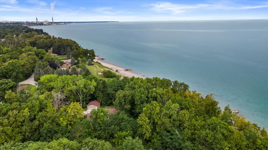 1701 Heather Ln, Caledonia, WI 53402 - #3