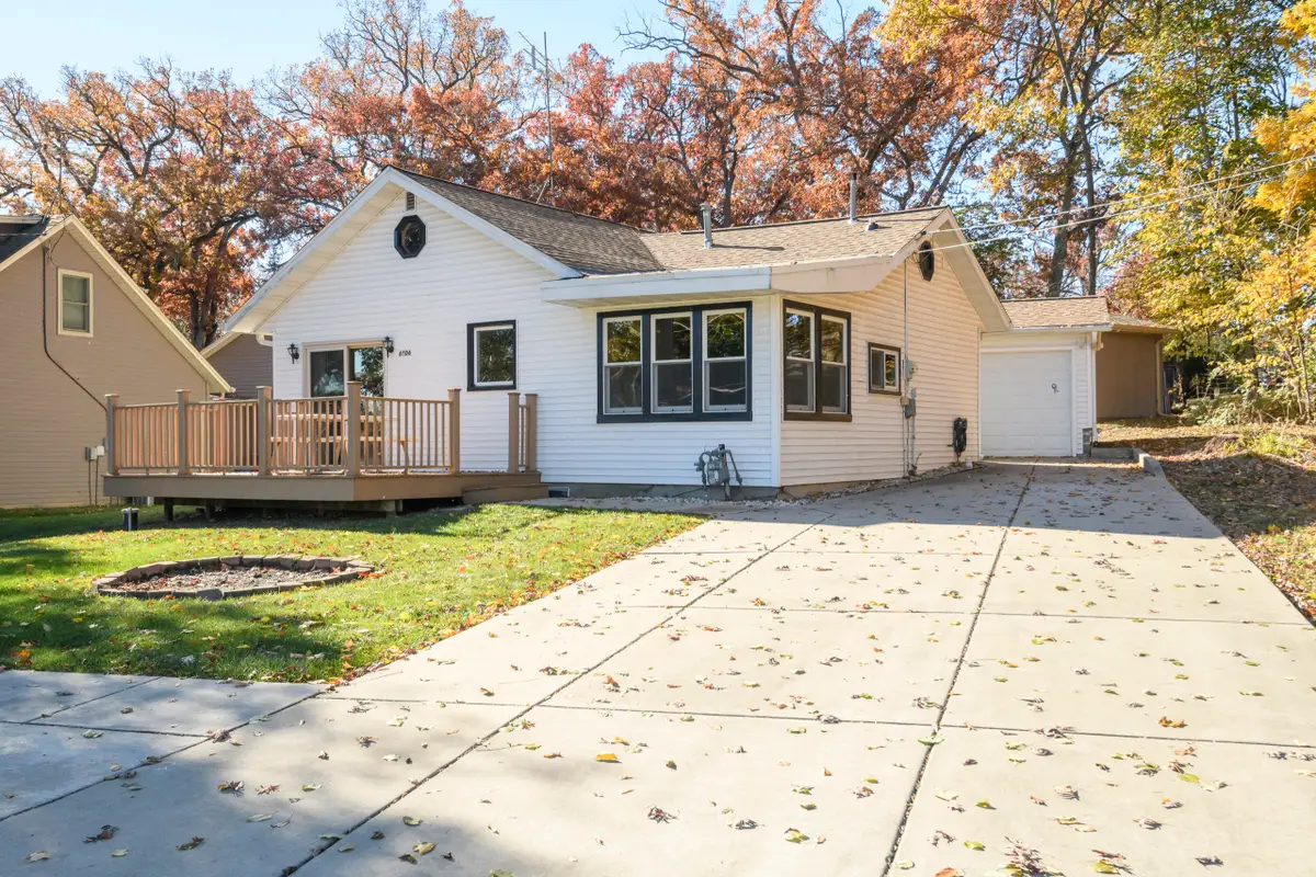 6506 Riverside Rd, Waterford, WI 53185 - Image #1