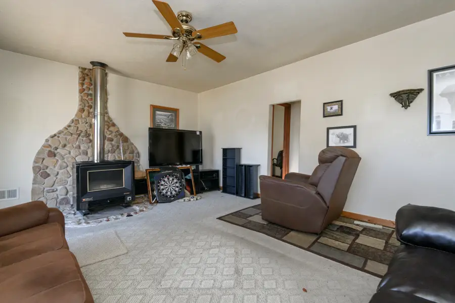 6506 Riverside Rd, Waterford, WI 53185 - Image #2