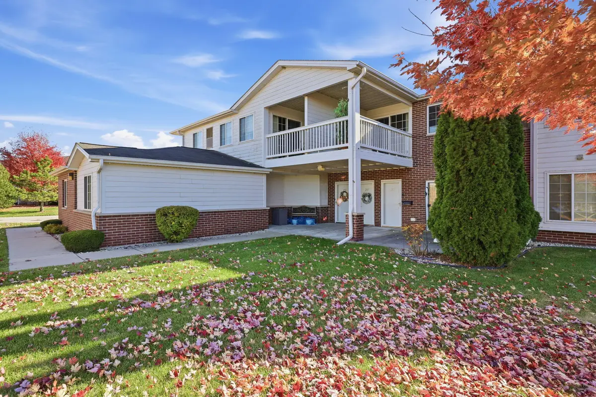 838 Boulder Trl, Mount Pleasant, WI 53406 - Image #1