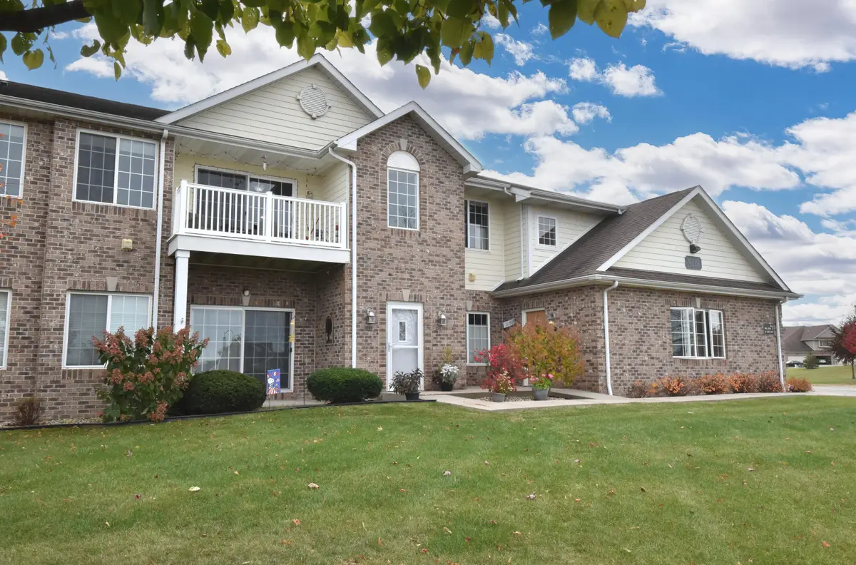 9219 66th Ave, Pleasant Prairie, WI 53158 - #1