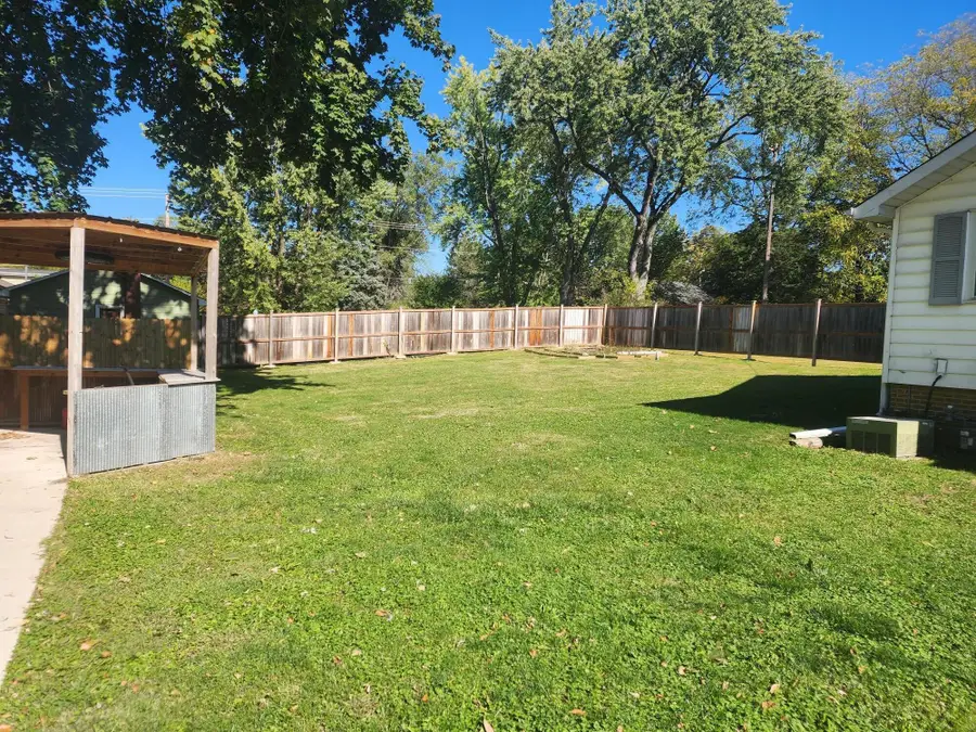 N1469 Moss Dr, Bloomfield, WI 53128 - Image #3