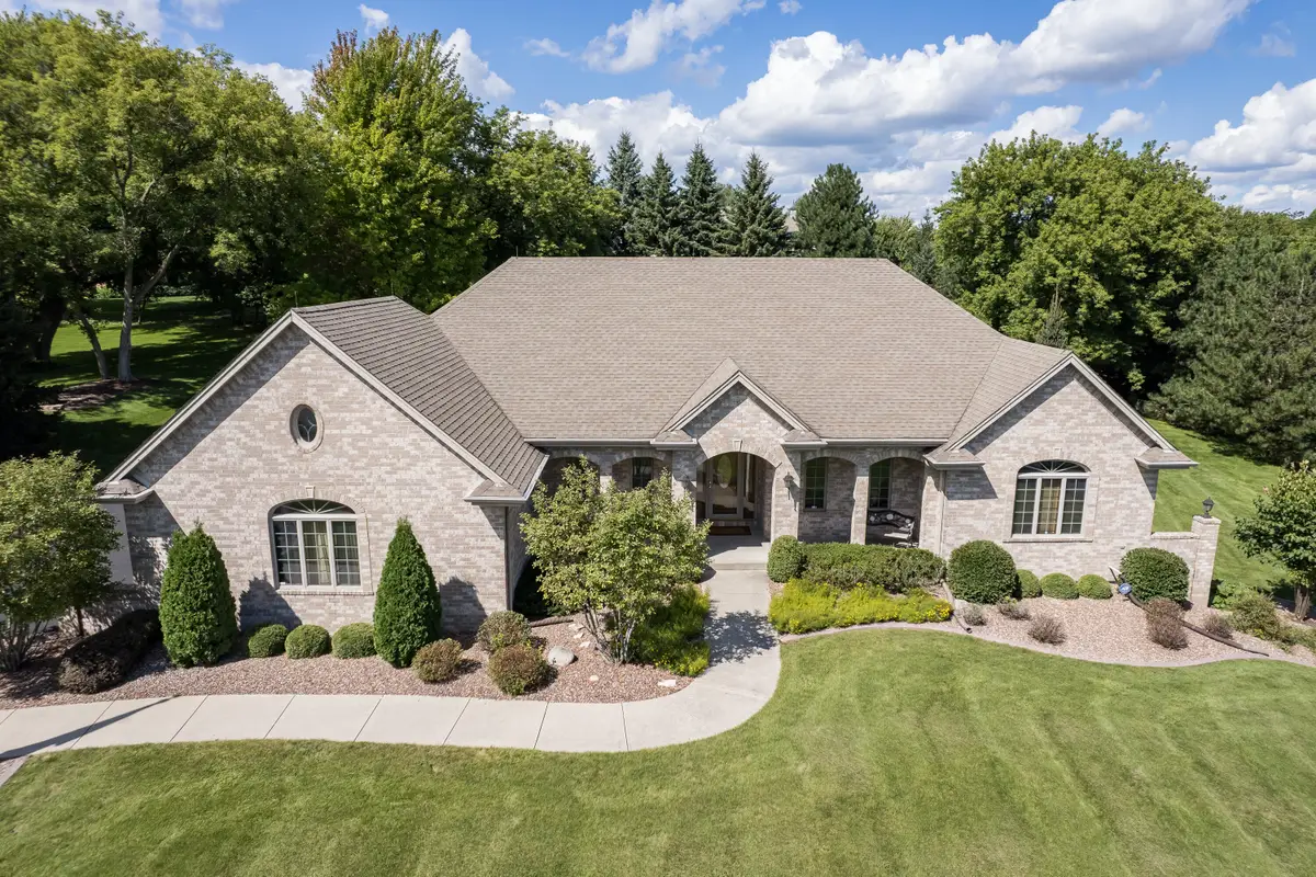 N25W30832 Overlook Ct, Delafield Town, WI 53072 - Image #1