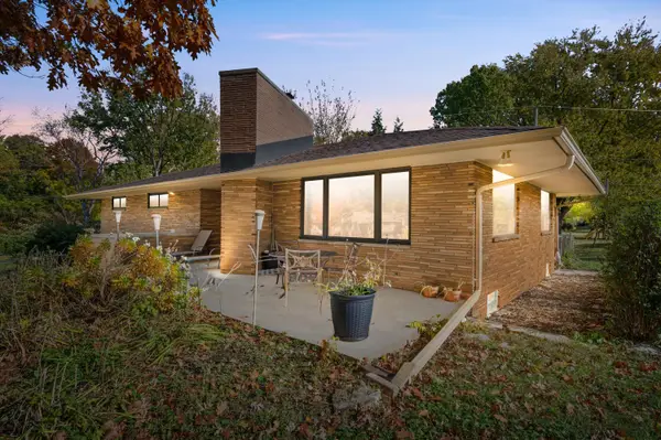 9839 Brookside Dr, Hales Corners, WI 53130