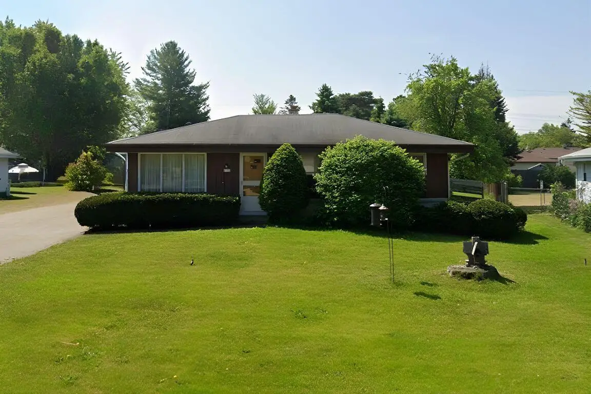 2733 Arrowhead St, Caledonia, WI 53402 - Image #1