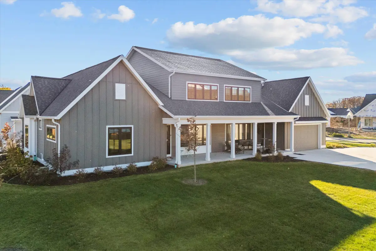 525 Meadow Cir E, Kohler, WI 53044 - Image #1