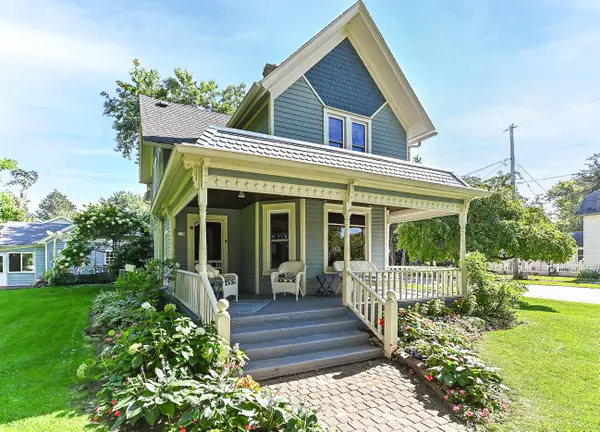 118 E Main St, Wales, WI 53183