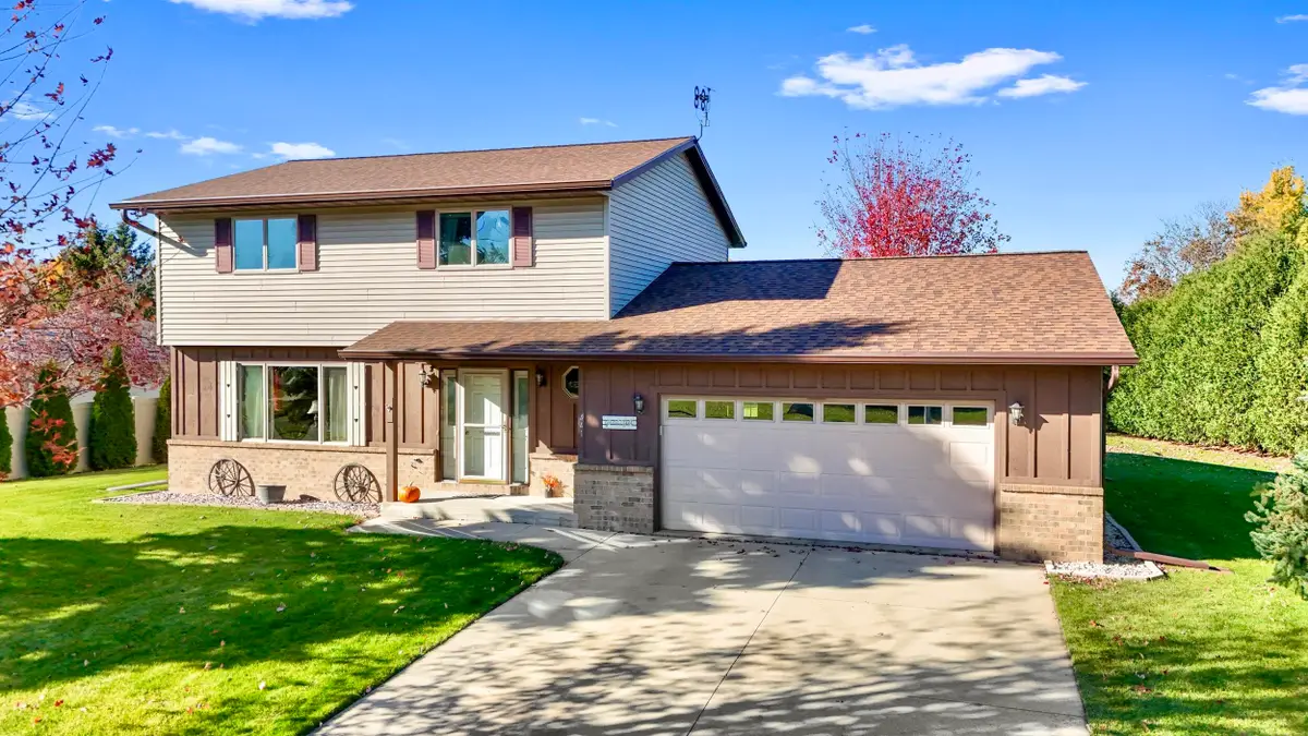 441 Sandy Ln, Hustisford, WI 53034 - #1