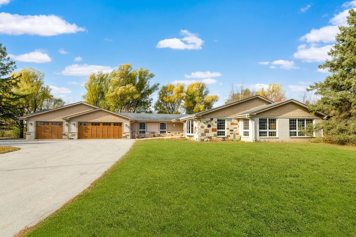 7200 Cork Ln, Erin, WI 53027 - Image #1