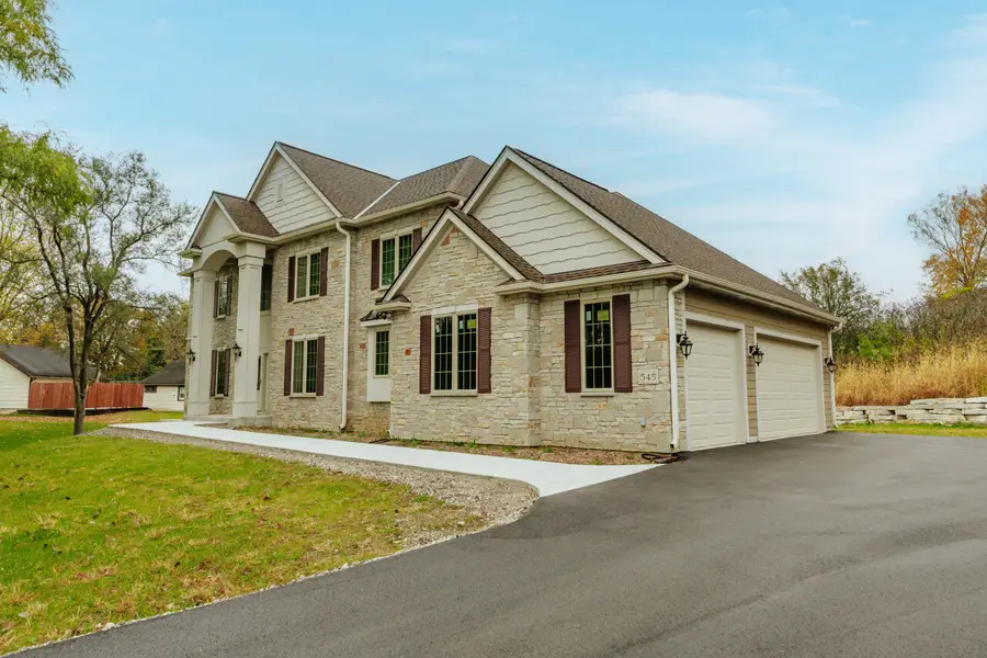 545 Thomas Rd, Wales, WI 53183 - Image #3