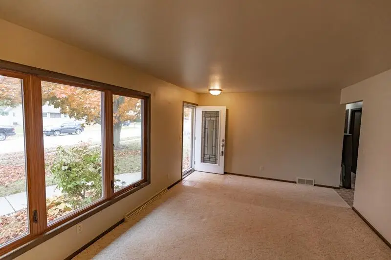 4412 Just Ct, Manitowoc, WI 54220 - Image #3